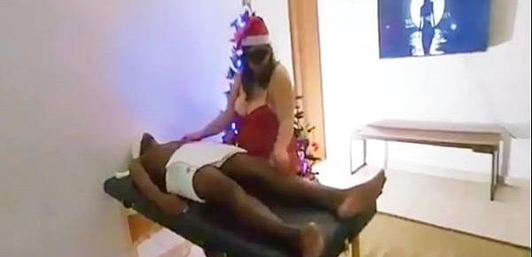  Merry Christmas ! Tantric christmas massage